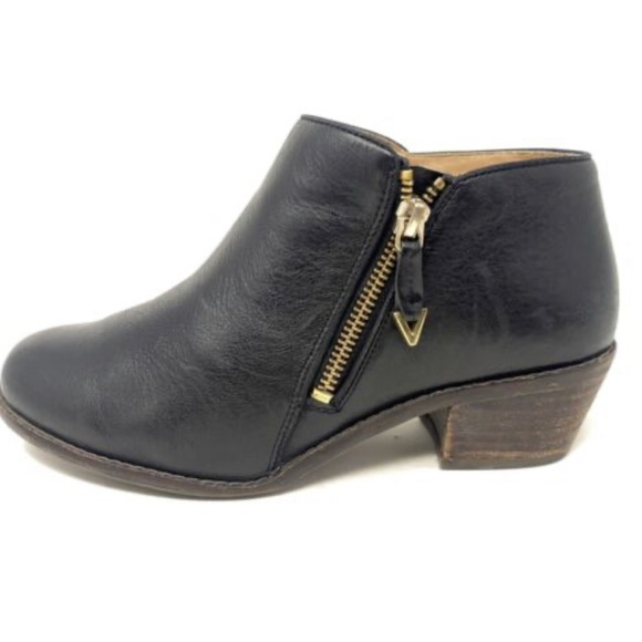 Vionic Shoes - Vionic Black Leather Booties Size 8